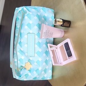 NWT Estee Lauder 4 piece makeup set